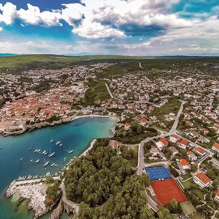 Nyaraló In Pinezići
